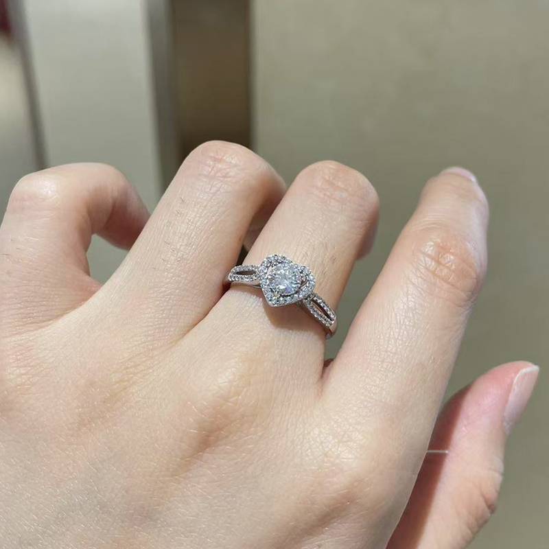 一心一意Women's RingS925银镀白金定制选款主石Moissanite0.5ct/副石高碳钻